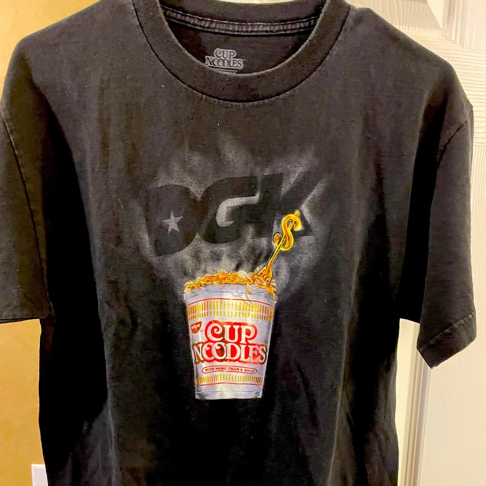 Men’s medium DGK T-shirt black